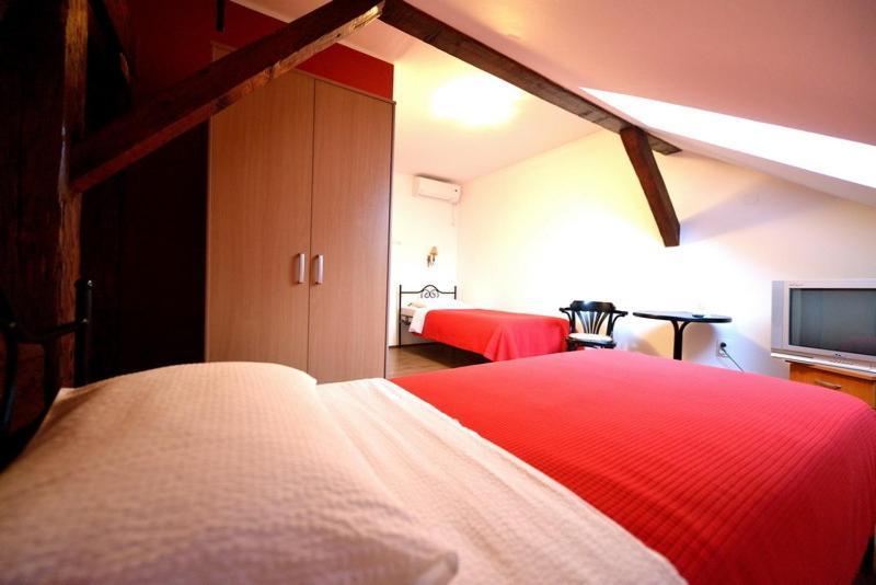 Bed And Breakfast "Caffe-Caffe" Kikinda Kamer foto