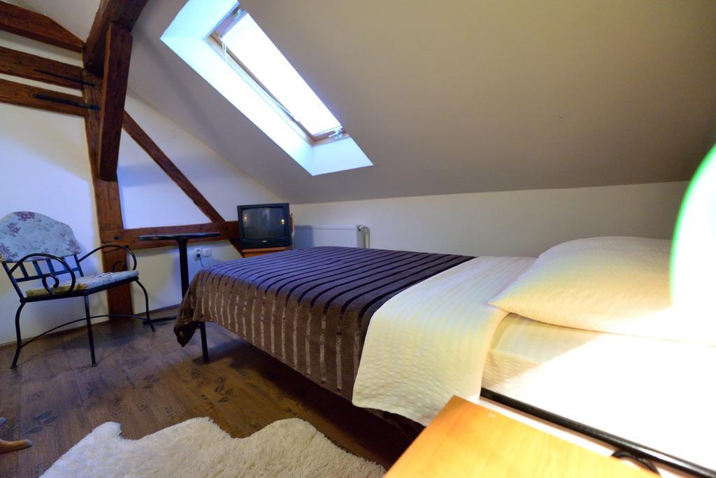 Bed And Breakfast "Caffe-Caffe" Kikinda Kamer foto