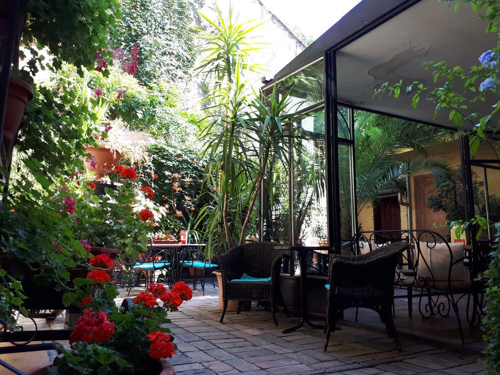 Bed And Breakfast "Caffe-Caffe" Kikinda Buitenkant foto