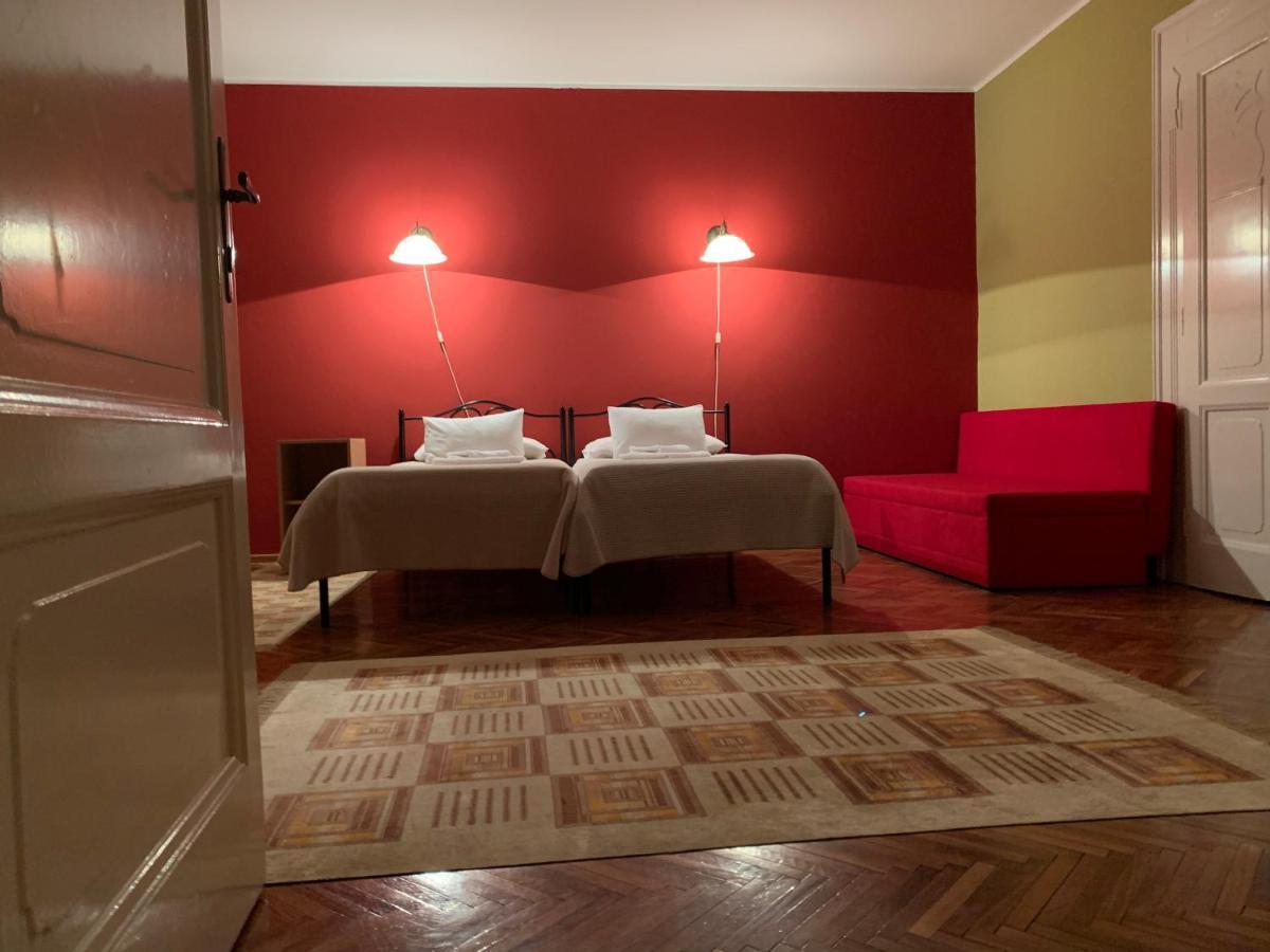 Bed And Breakfast "Caffe-Caffe" Kikinda Buitenkant foto
